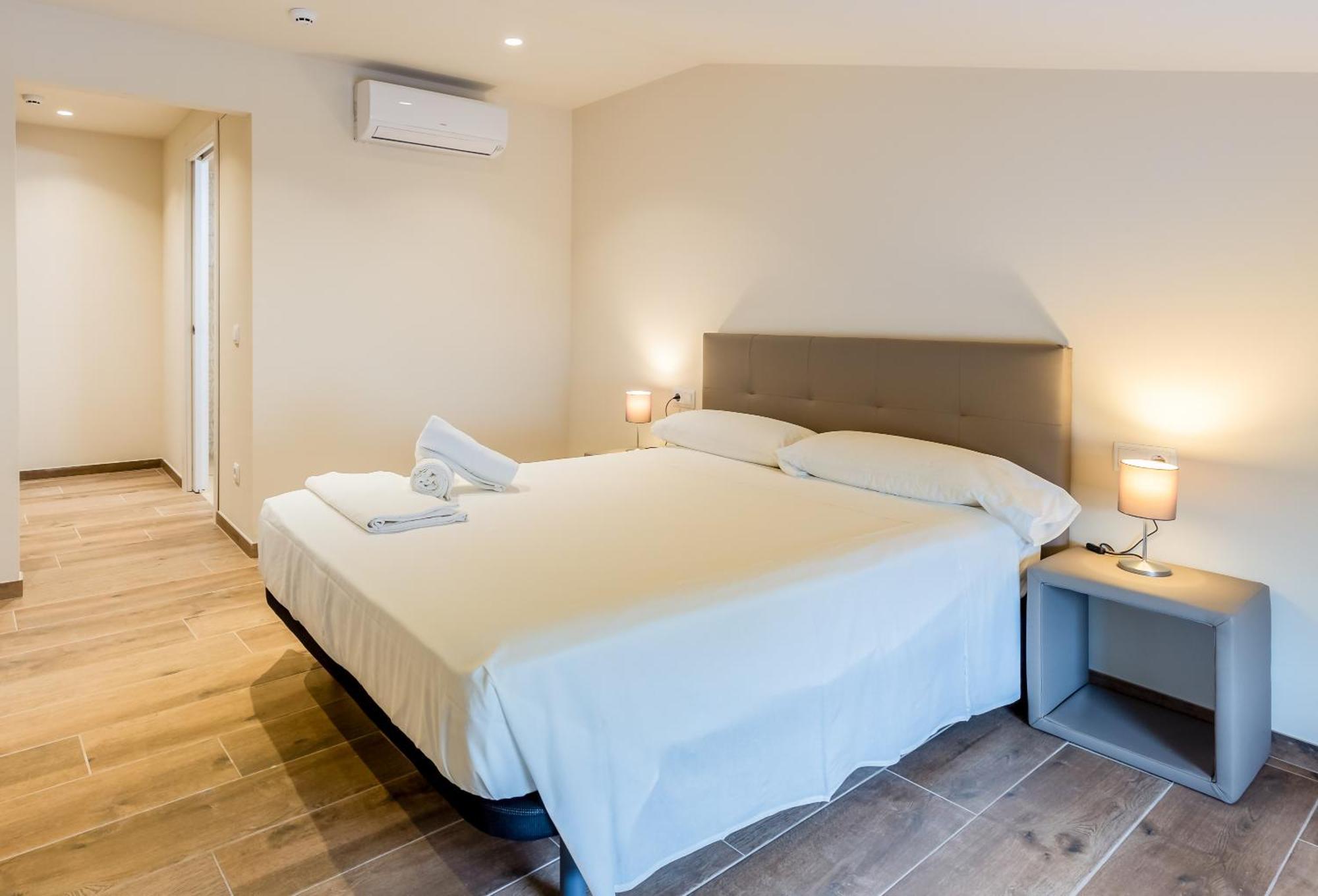 Besalú 3 modern apt w terrace y great views ac Exterior foto