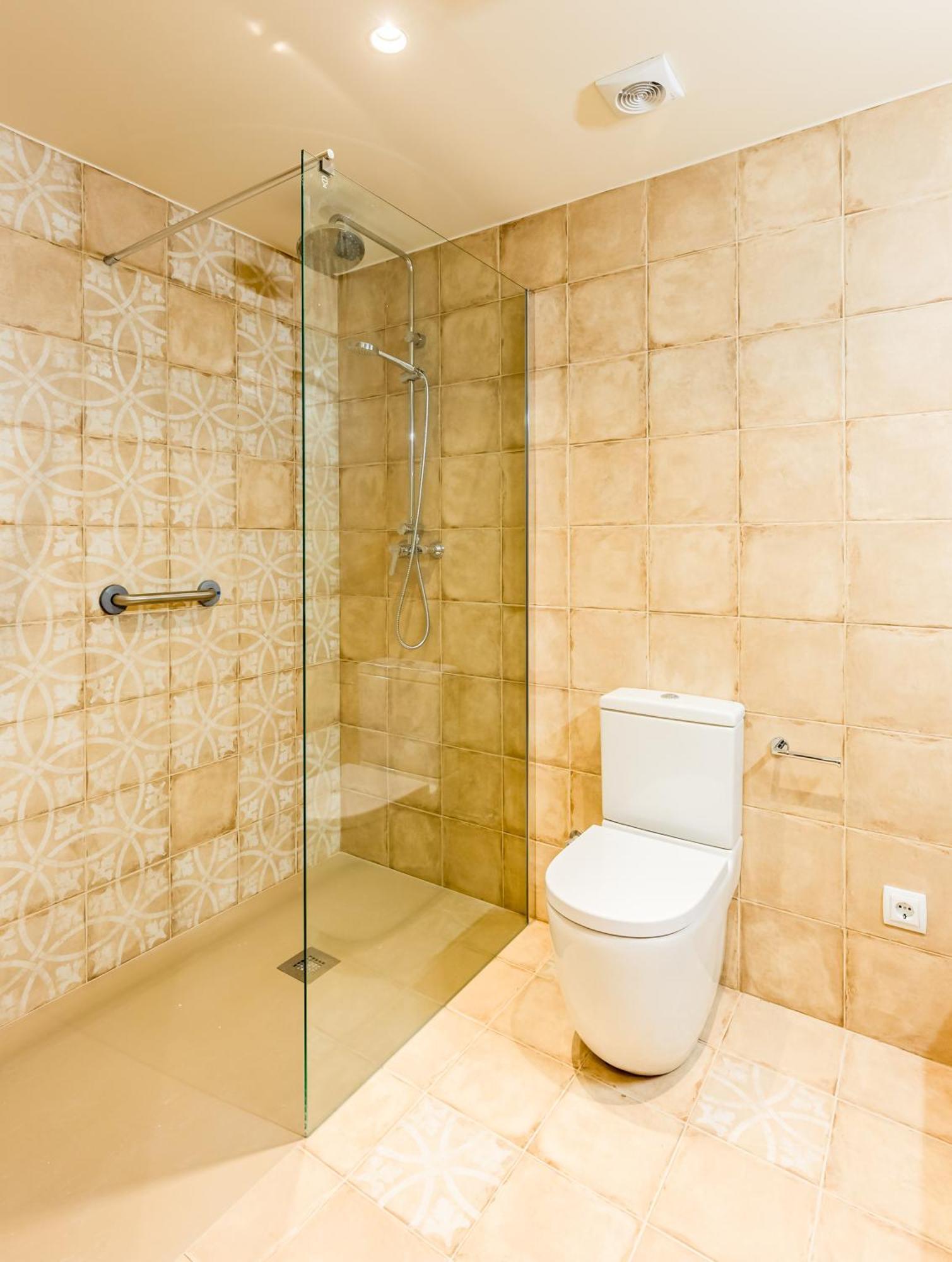 Besalú 3 modern apt w terrace y great views ac Exterior foto
