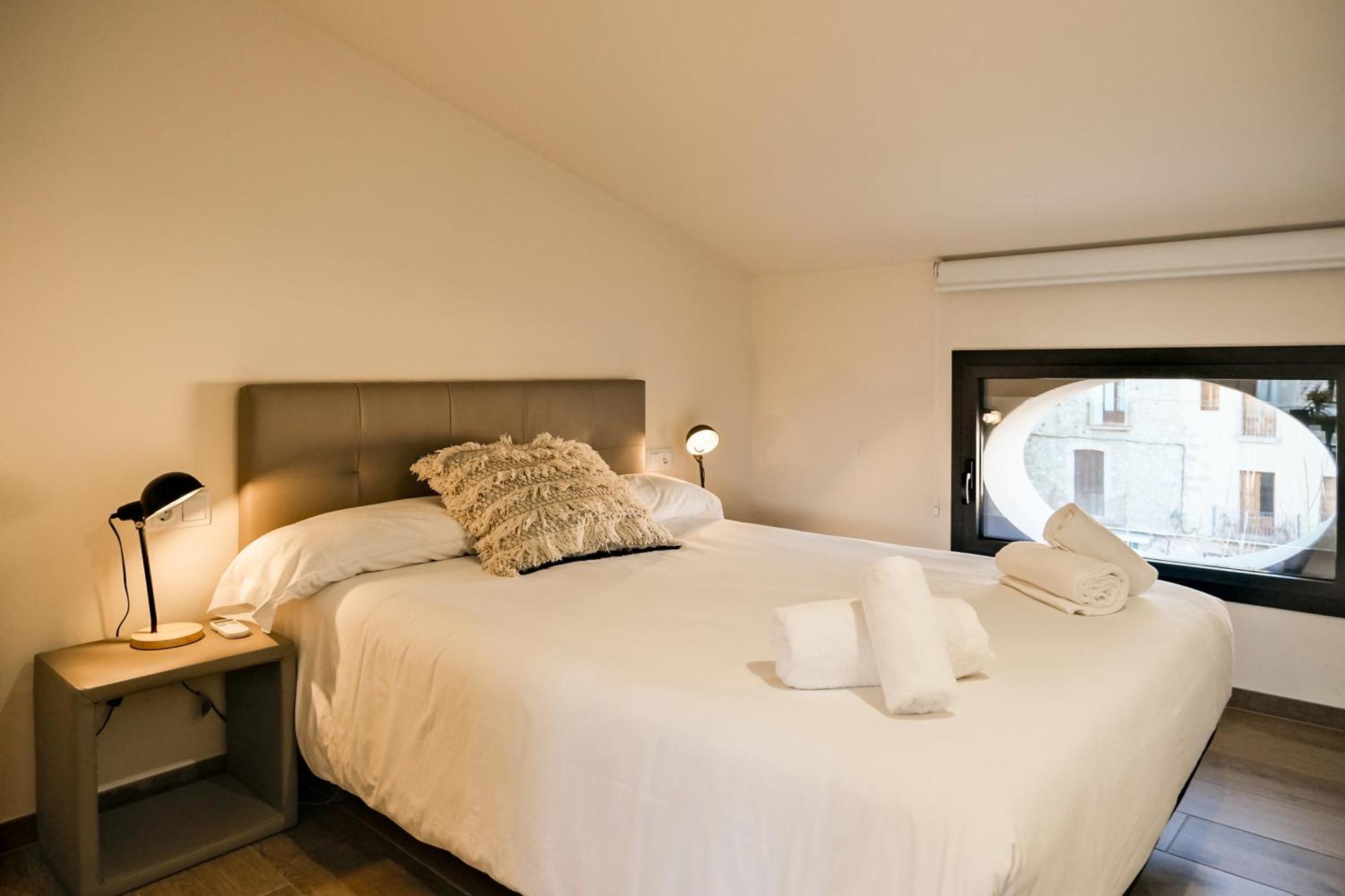 Besalú 3 modern apt w terrace y great views ac Exterior foto