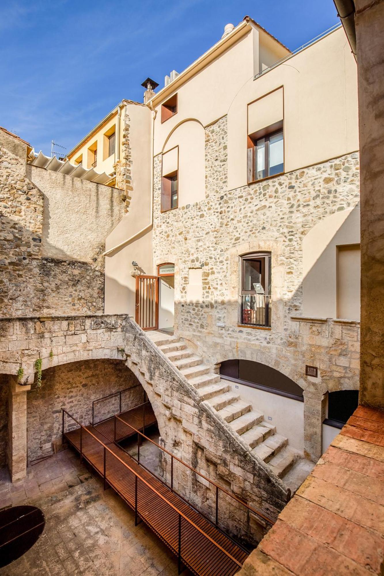Besalú 3 modern apt w terrace y great views ac Exterior foto